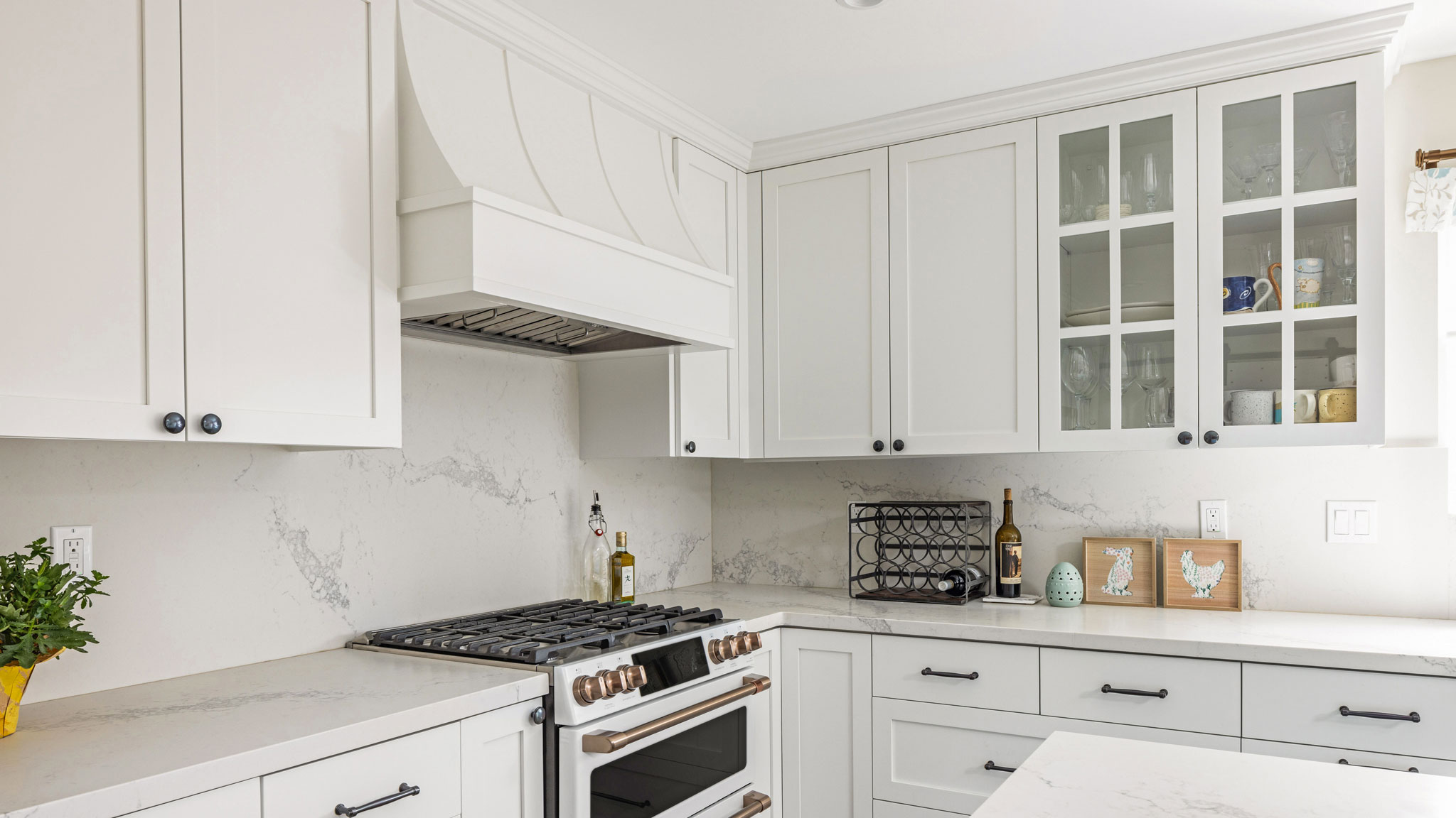 Modern Outdoor Kitchen Remodel by Imperial Custom Cabinets project photo 3
